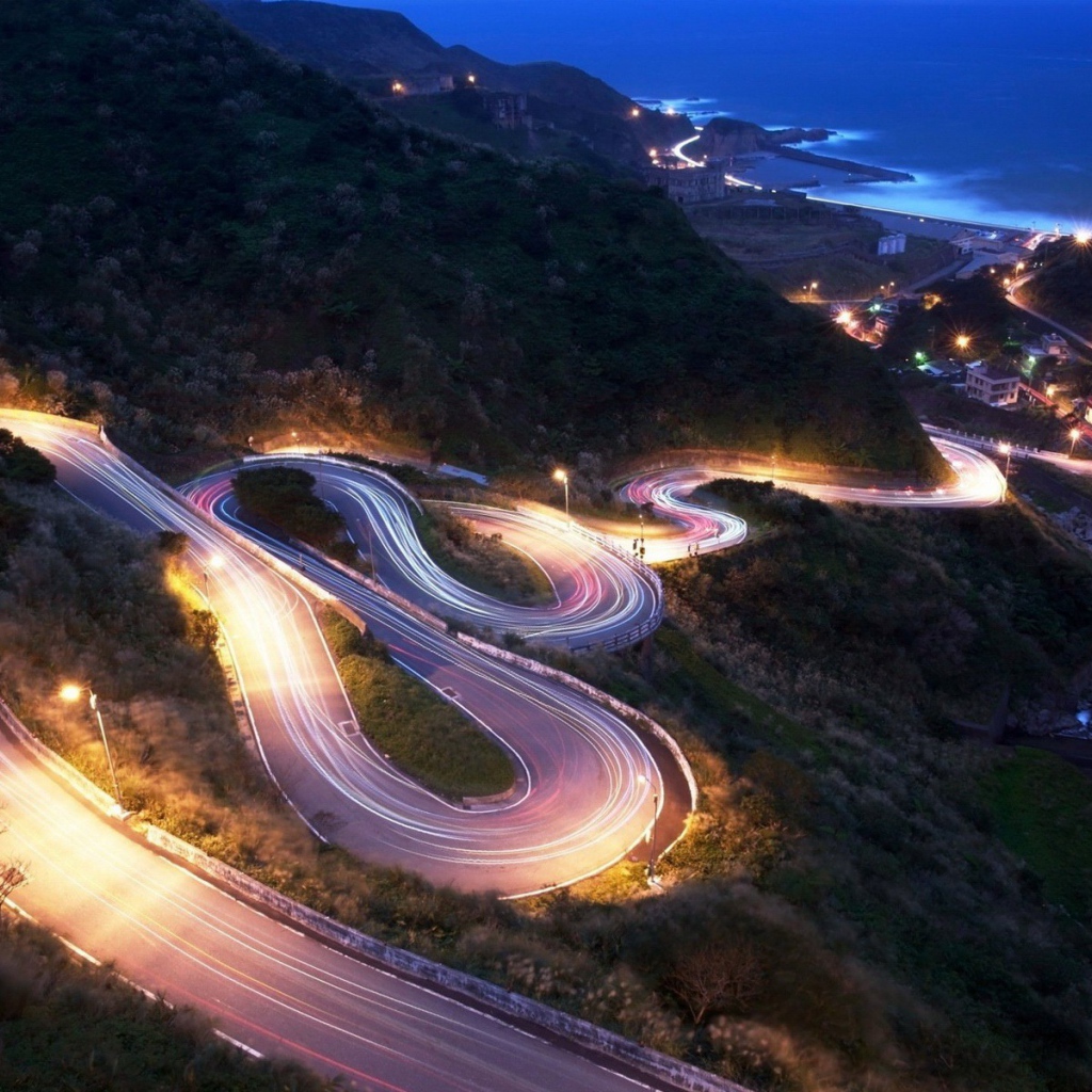 Очень извилистая горная дорога