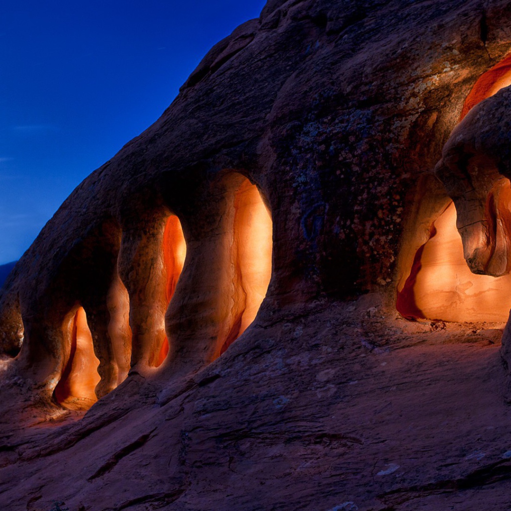 Свет в пещерах