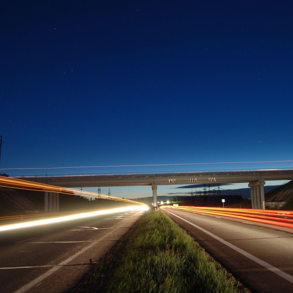 Ночная автомагистраль