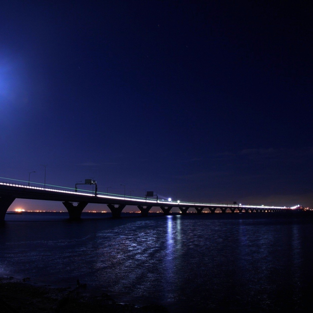 Мост лунной ночью