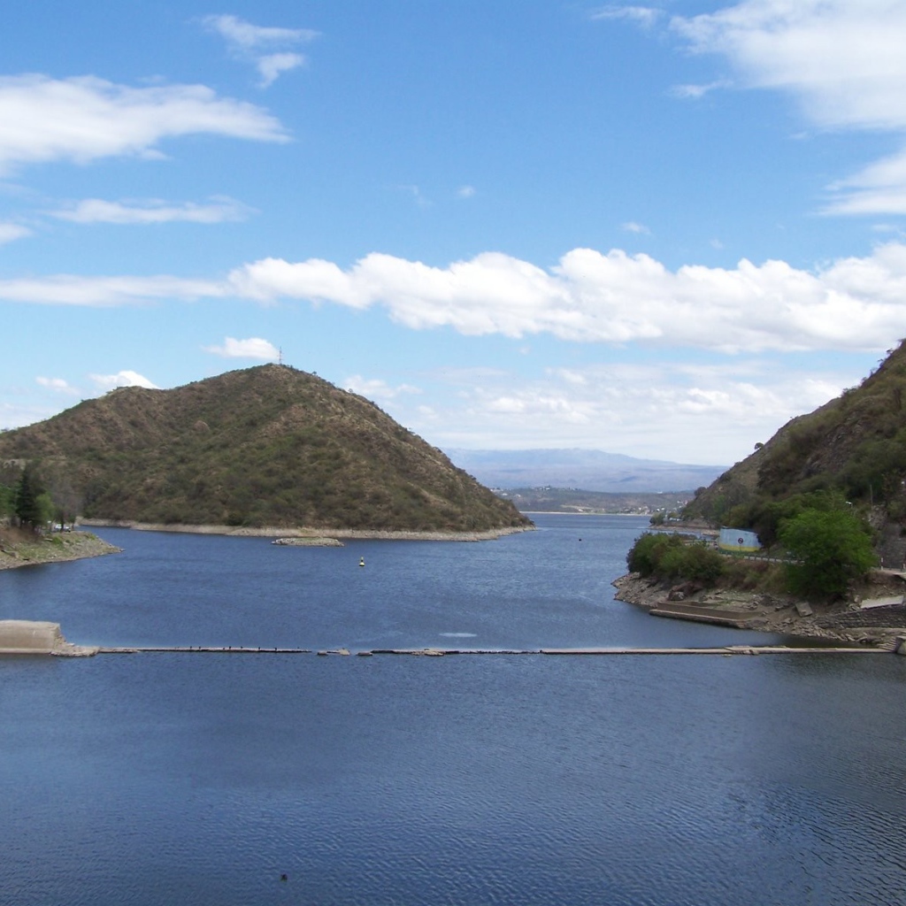 Озеро в Аргентине