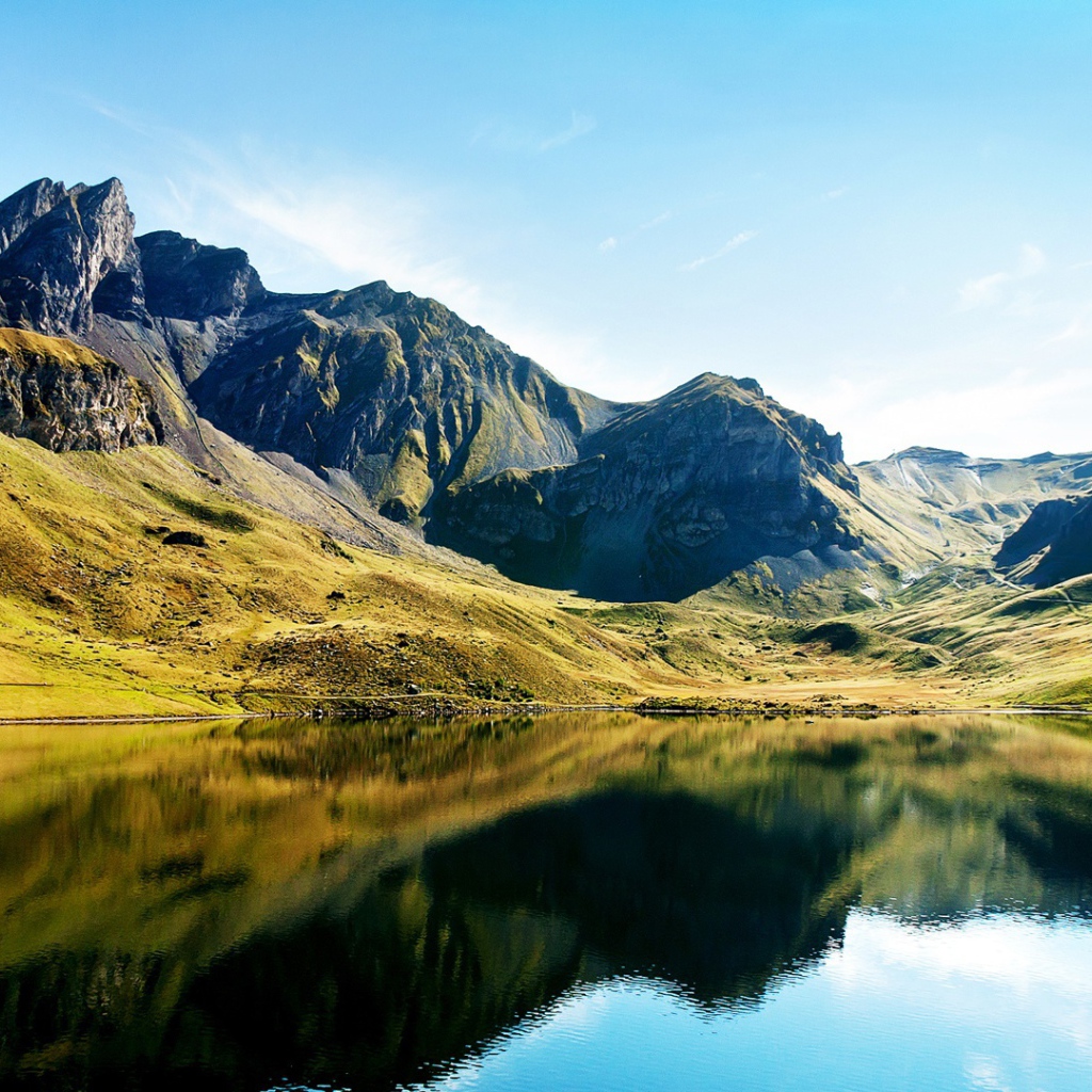 Озеро в Альпах