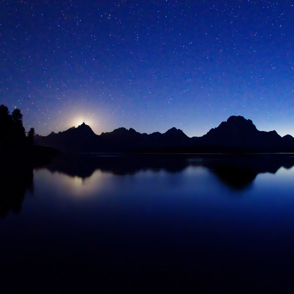 Ночное небо над озером