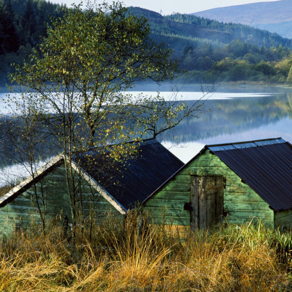 Деревянный Дом на озере