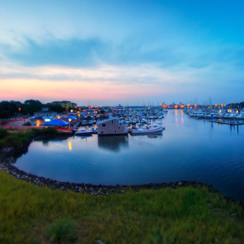 Причал для яхт и катеров