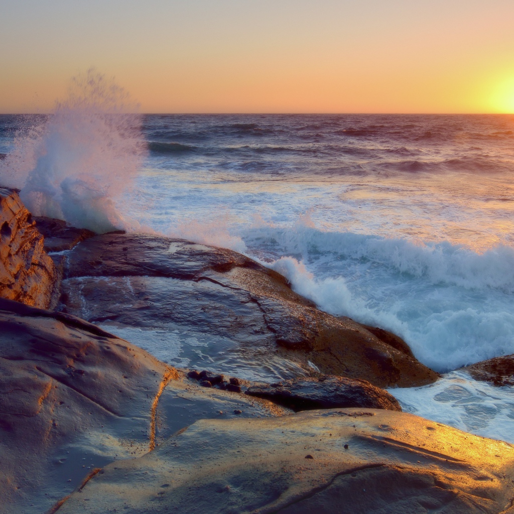 Море волнуется перед закатом