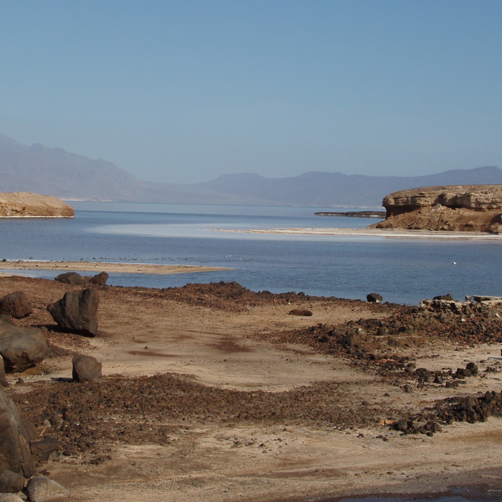 Каменистый берег моря