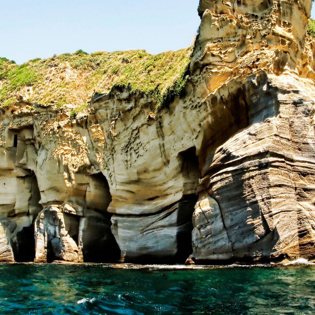 Пещеры промытые водой