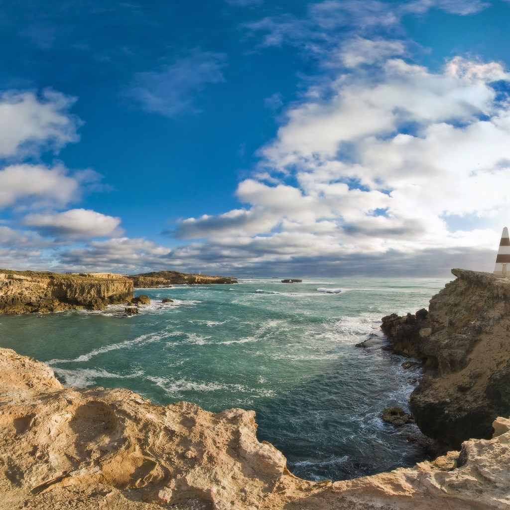 Дикий берег моря