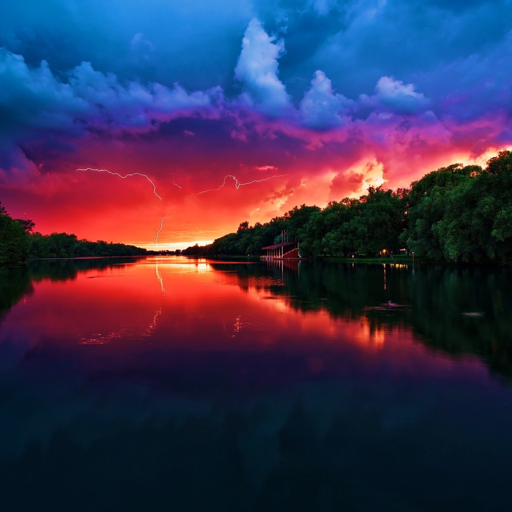 Красивое красное небо