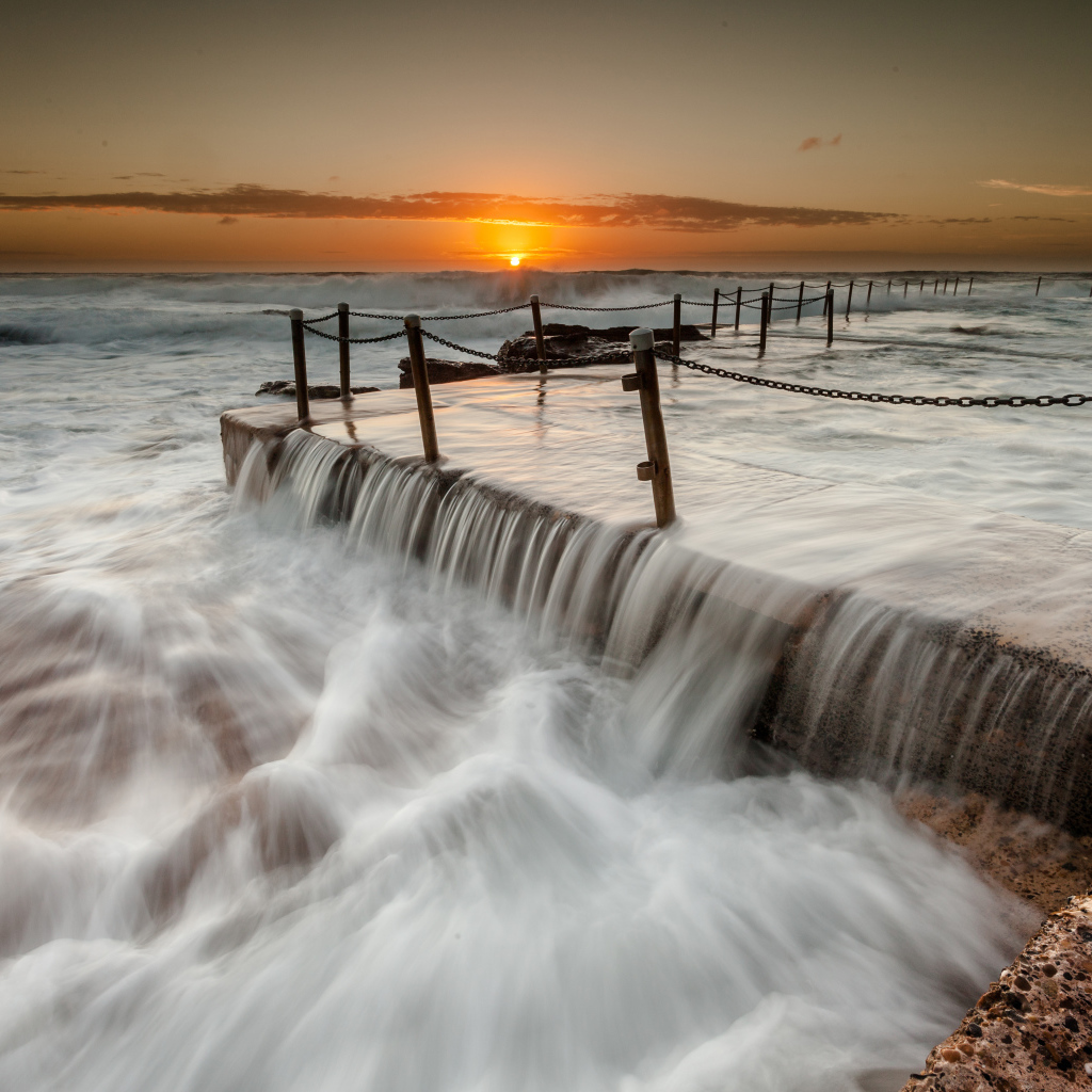 Закат на пирсе