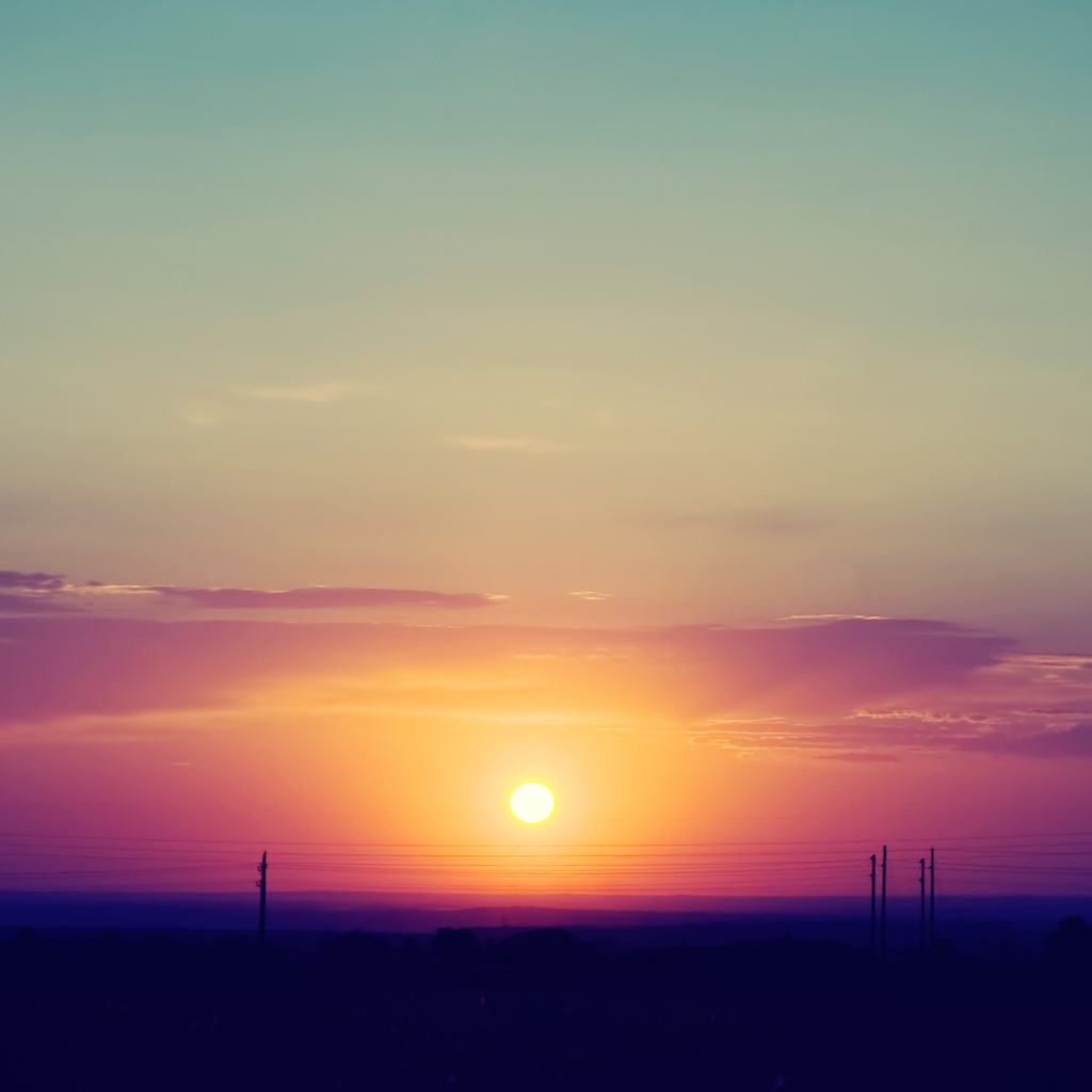 Желтое солнце на закате