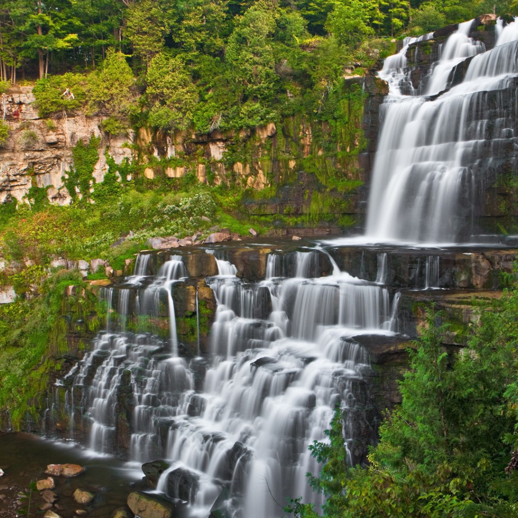 Водопад ступенями