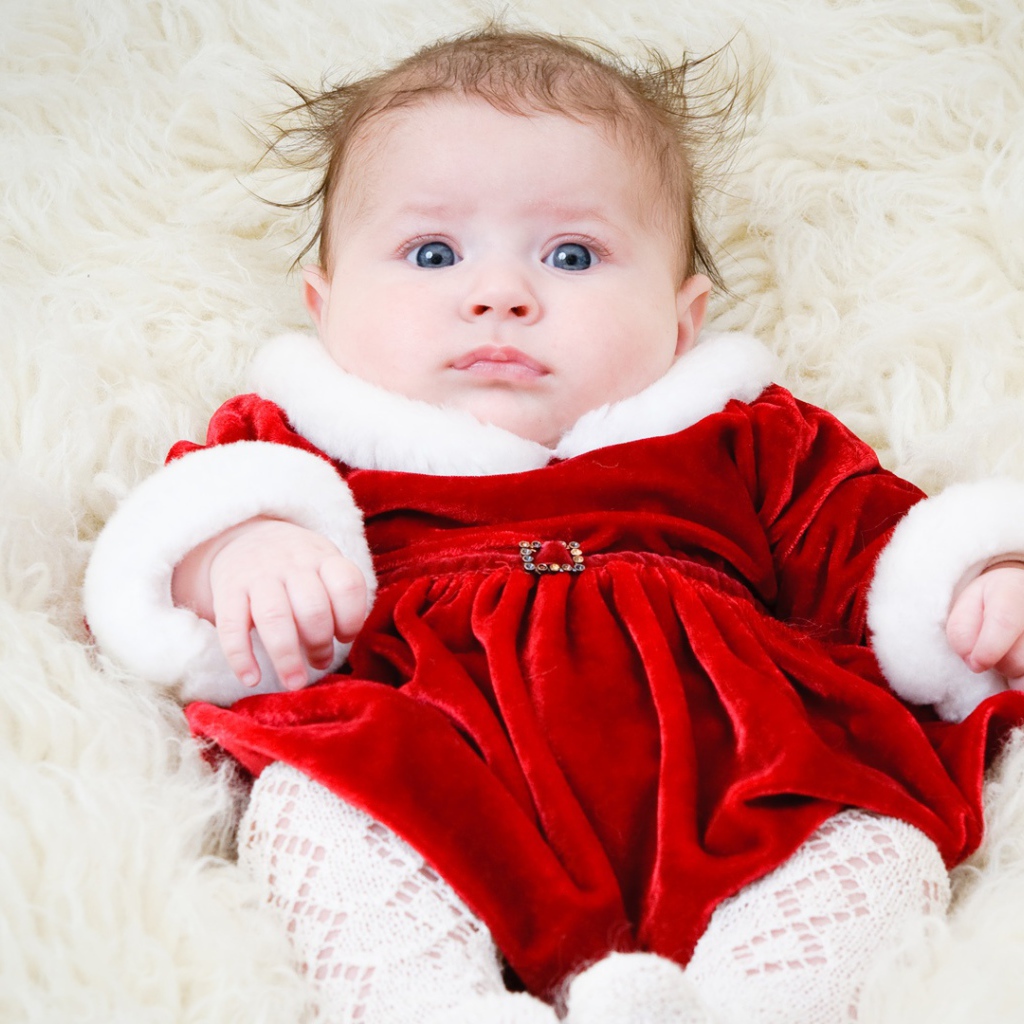 Очаровательная девочка