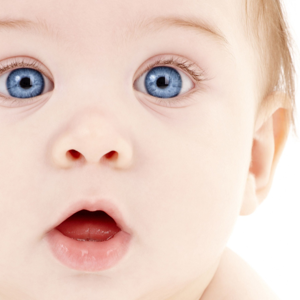 Голубоглазый малыш