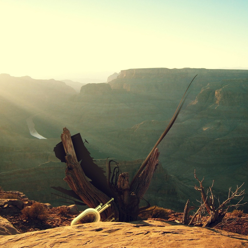 Абстракция на фоне гор