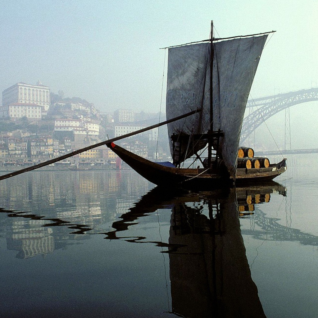 Лодка под парусом