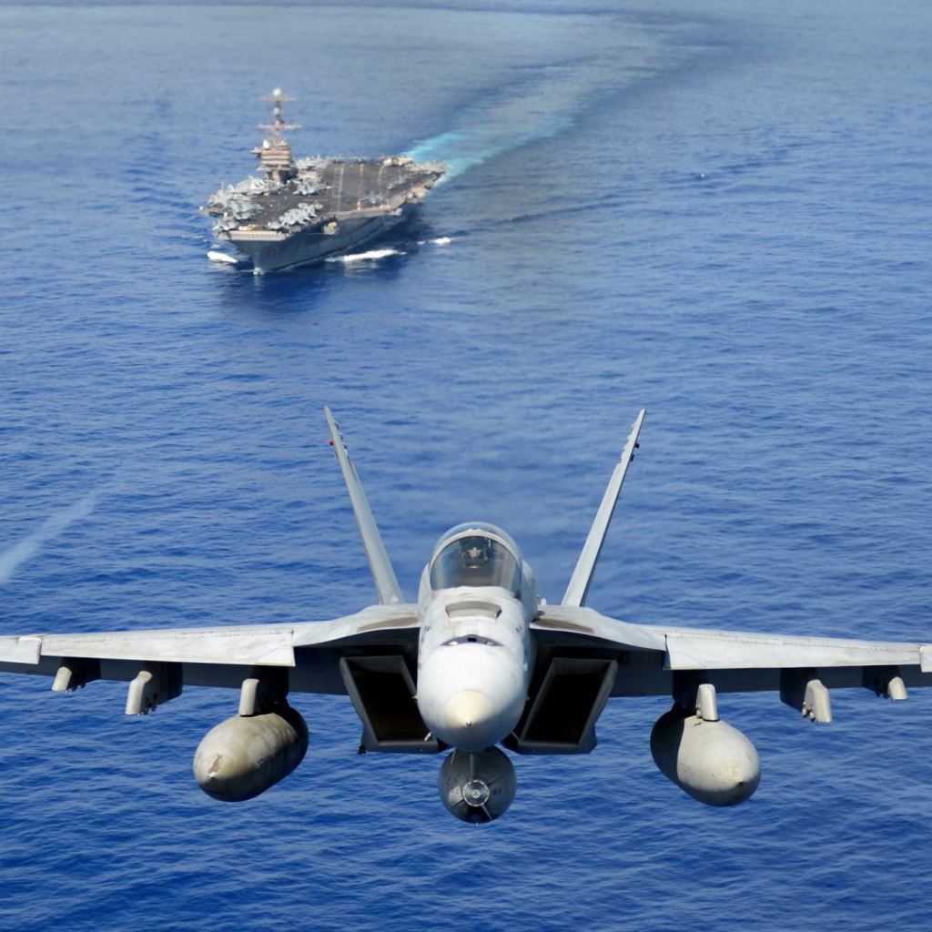 Взлет истребителя с авианосца