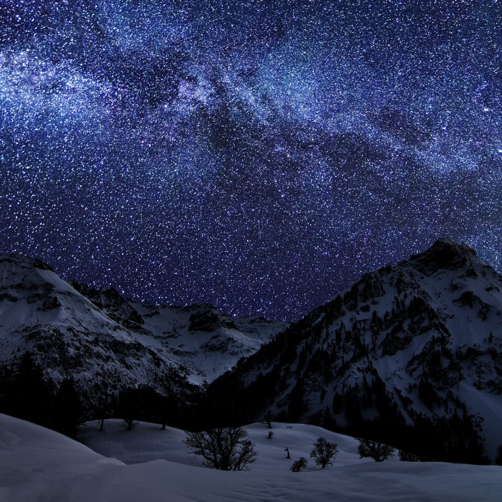 Млечный путь над горами