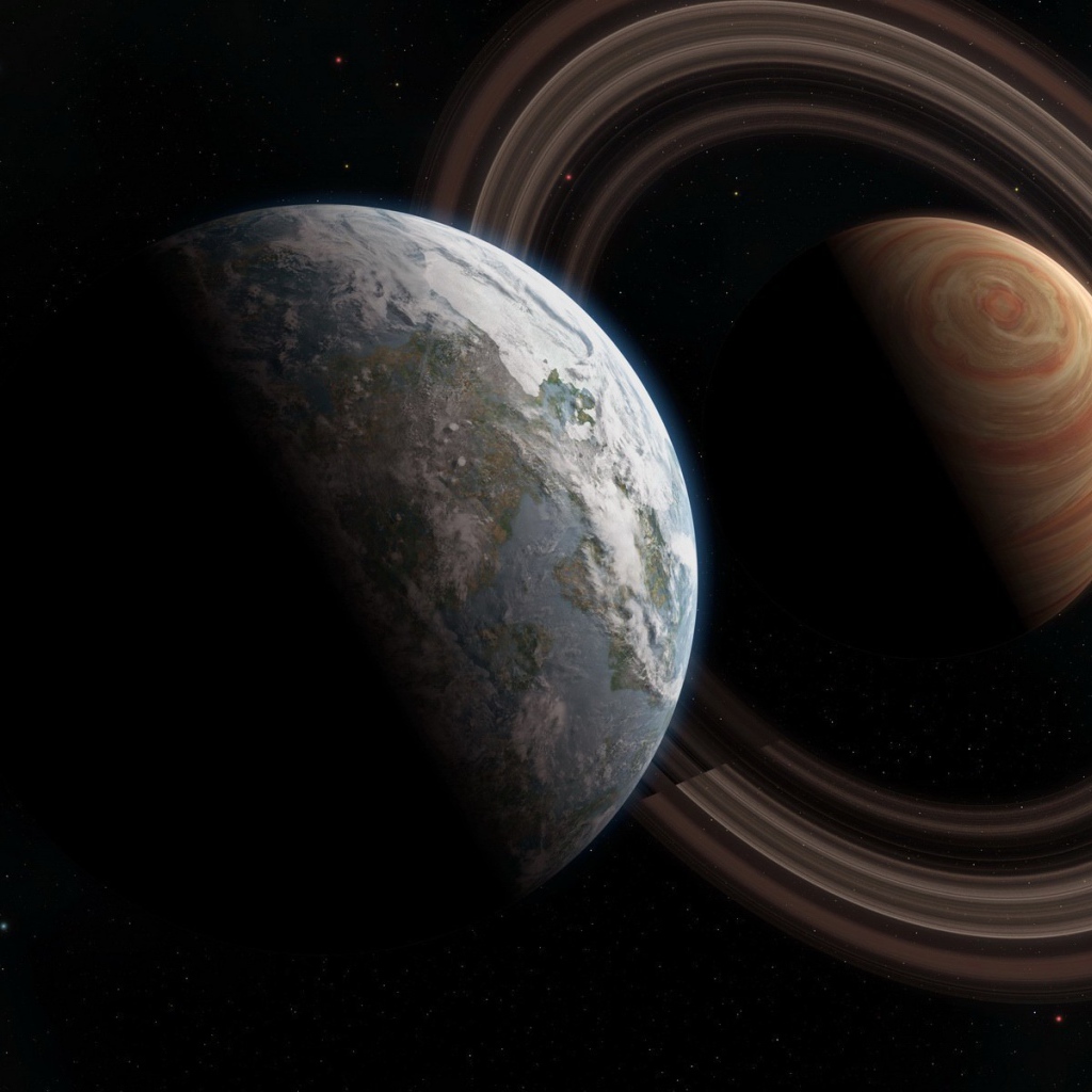 Две планеты освещенные солнцем