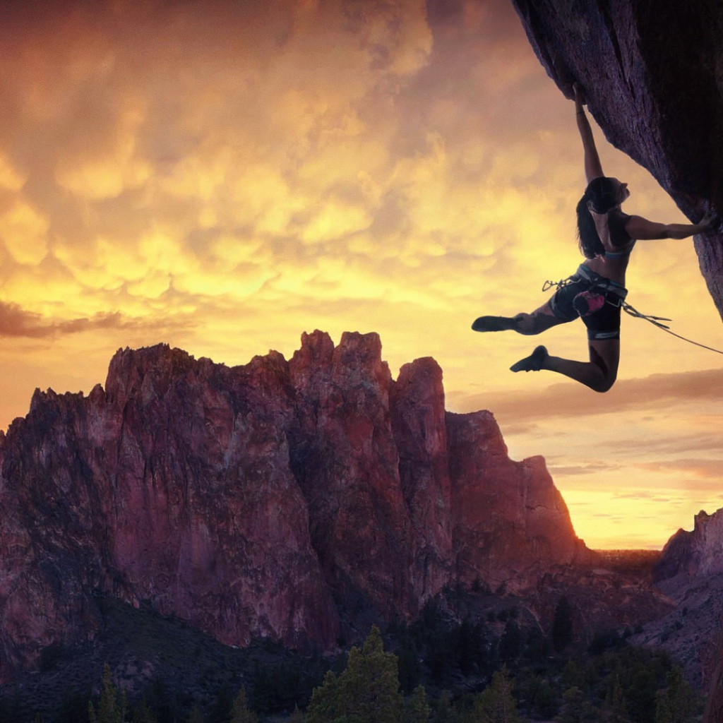 Aльпинистка со страховкой