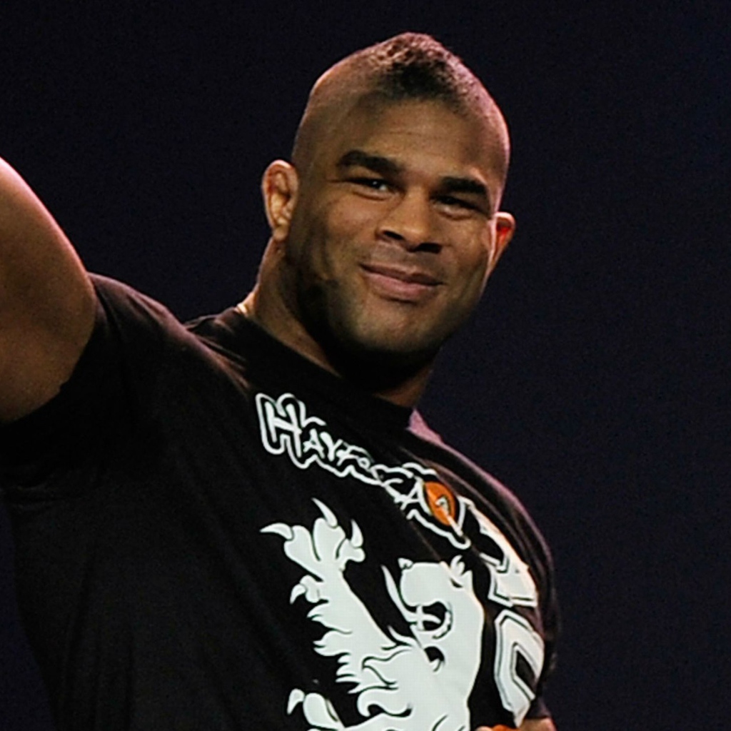 Бесстрашный боец Алистер Оверим