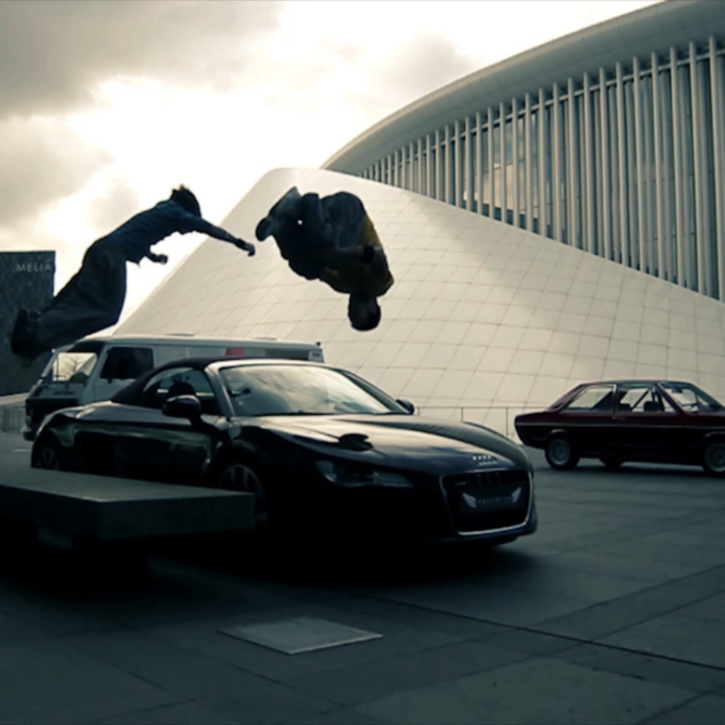 Паркур на автостоянке