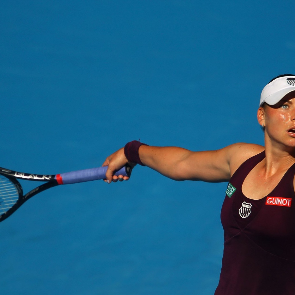 Игра в теннис