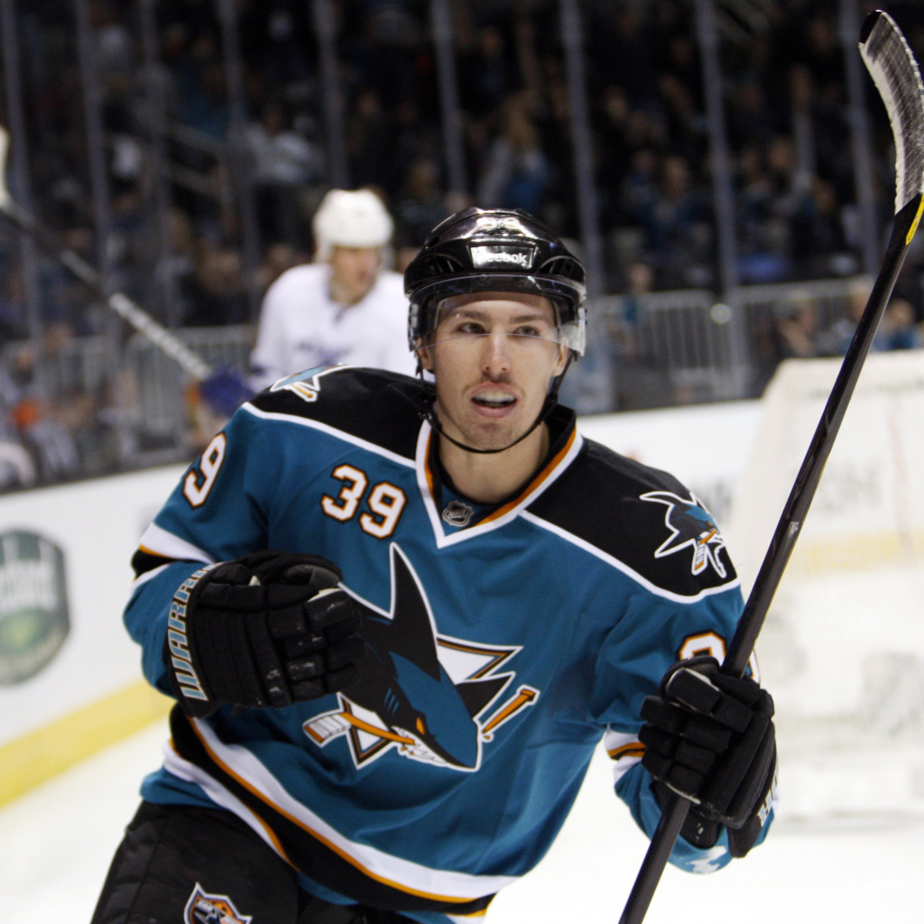 Известный Хоккеист Логан Кутюр