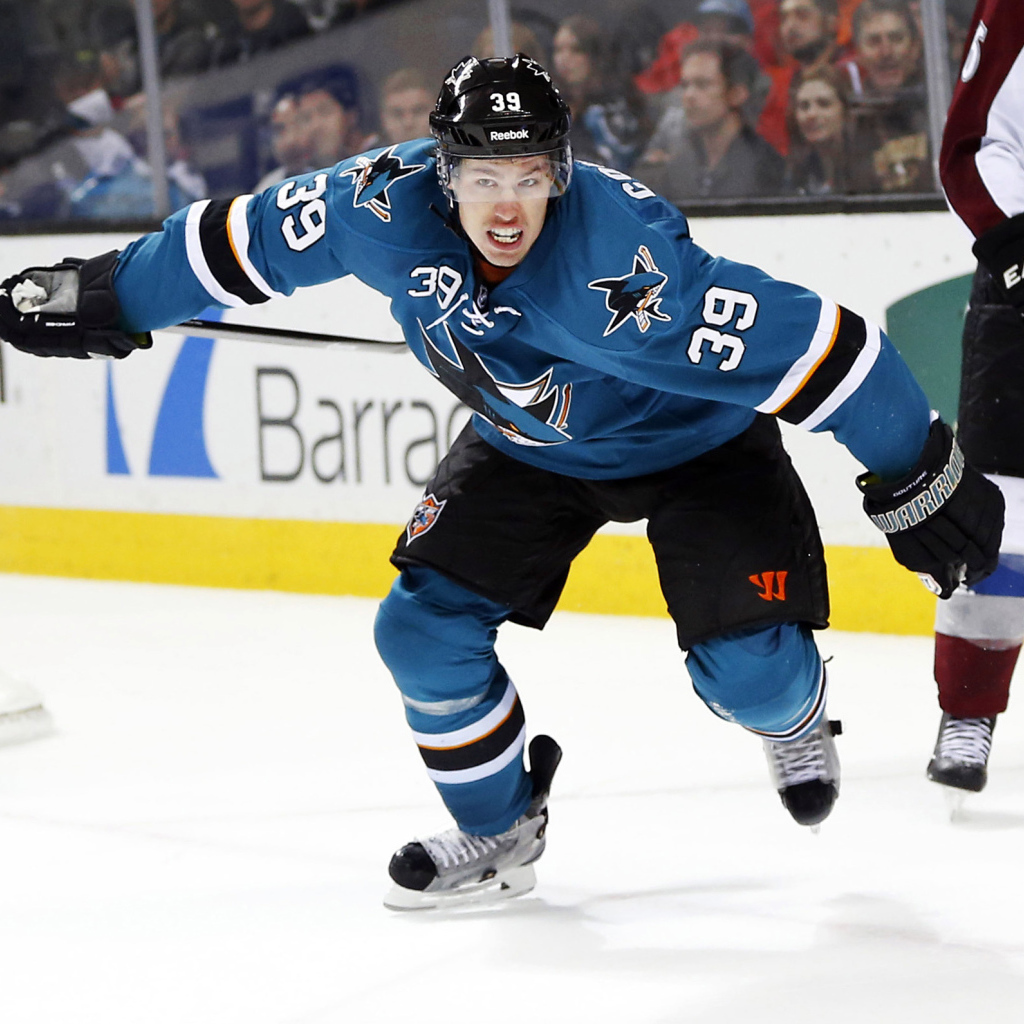 Известный Хоккеист Сан-Хосе Логан Кутюр