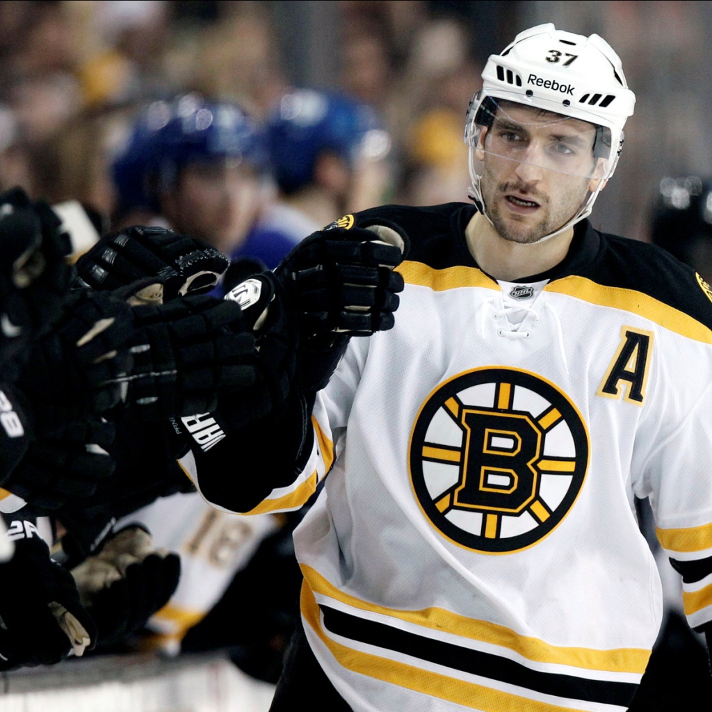 Хоккеист Патрис Бержерон