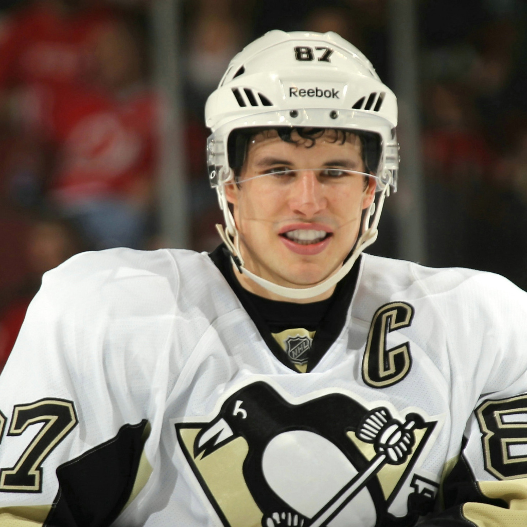 Сидни Кросби забил