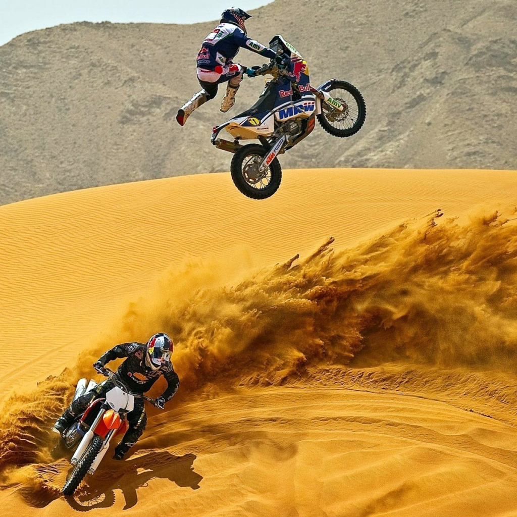 	   Motocross in the desert