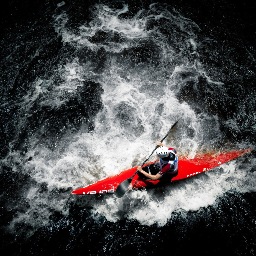 Спуск по горной реке