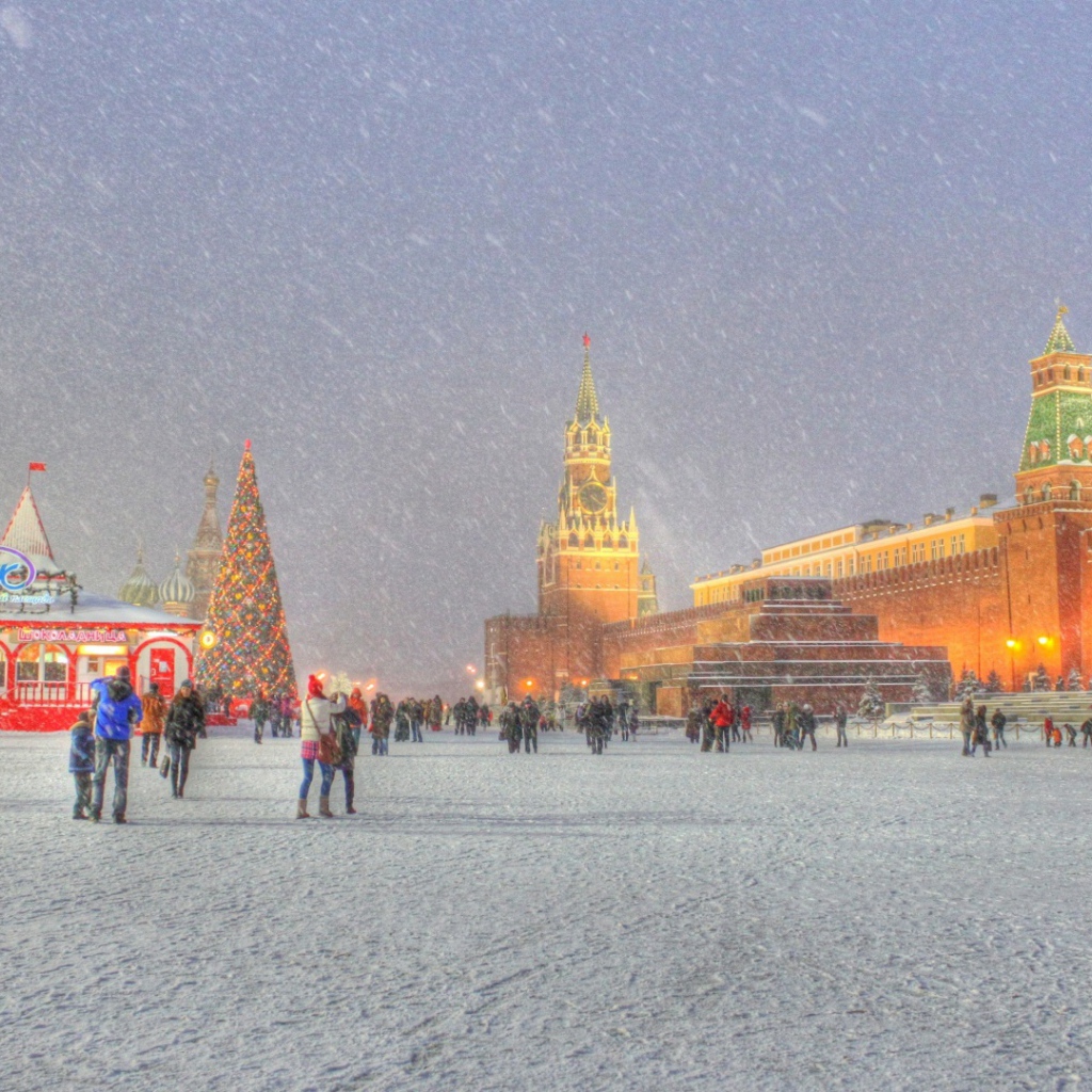 Snow in Moscow on Red Square