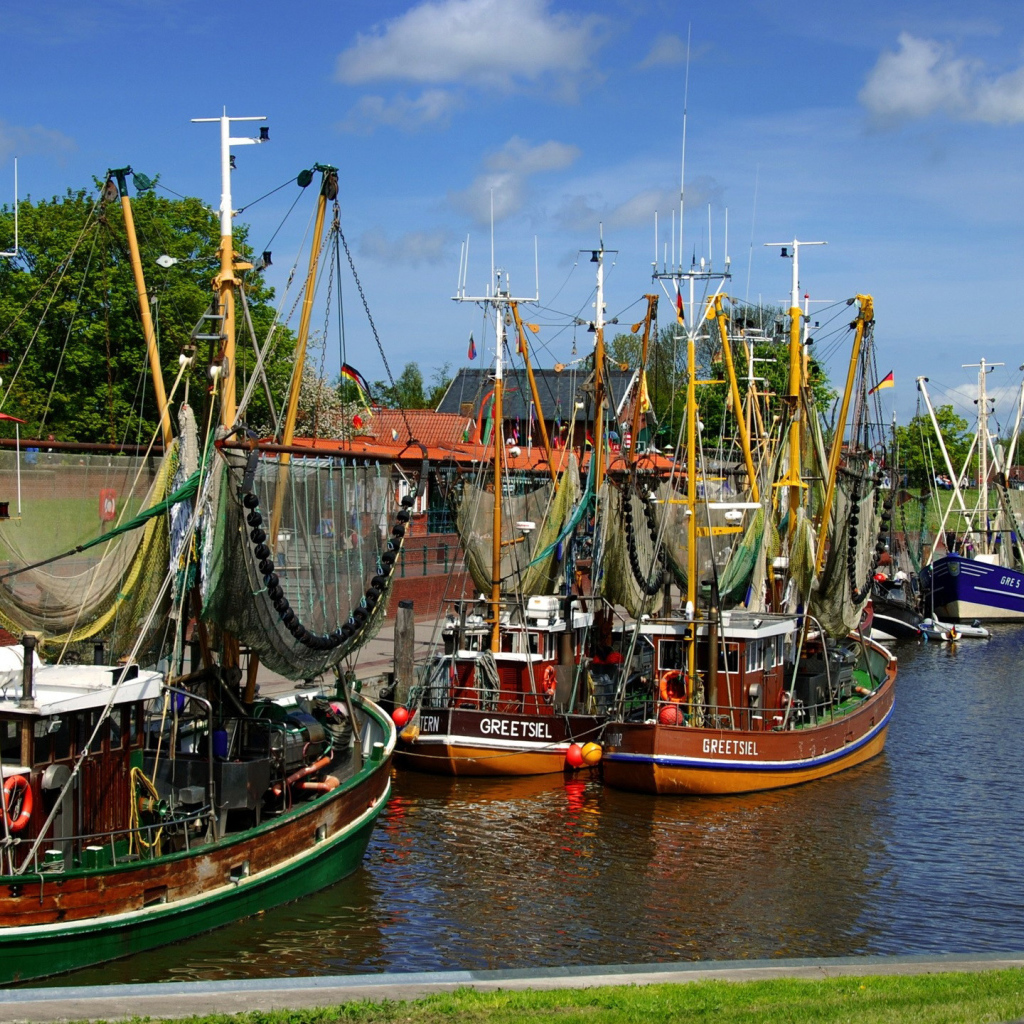 Лодки у причала