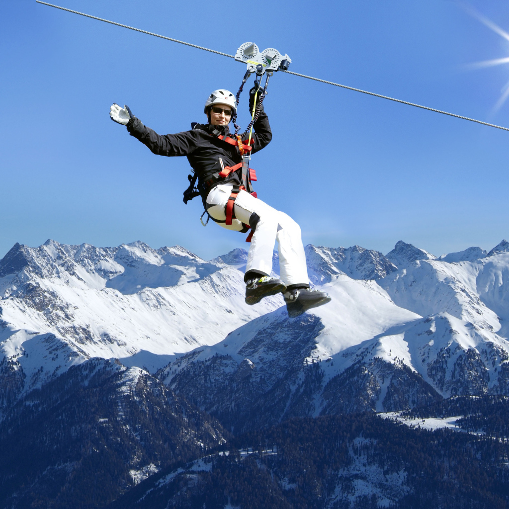 Активный отдых на горнолыжном курорте Серфаус, Австрия