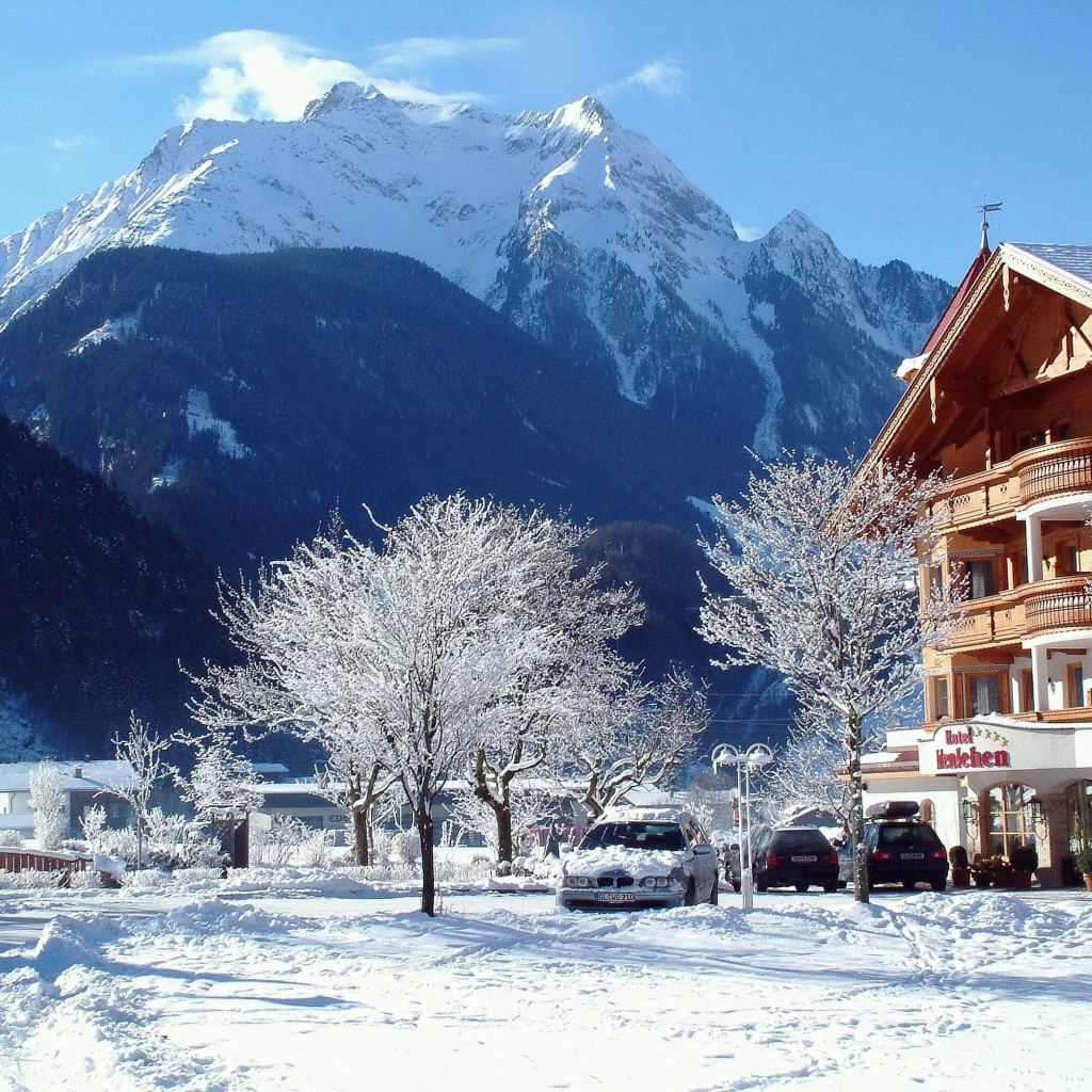 Альпы на горнолыжном курорте Майрхофен, Австрия