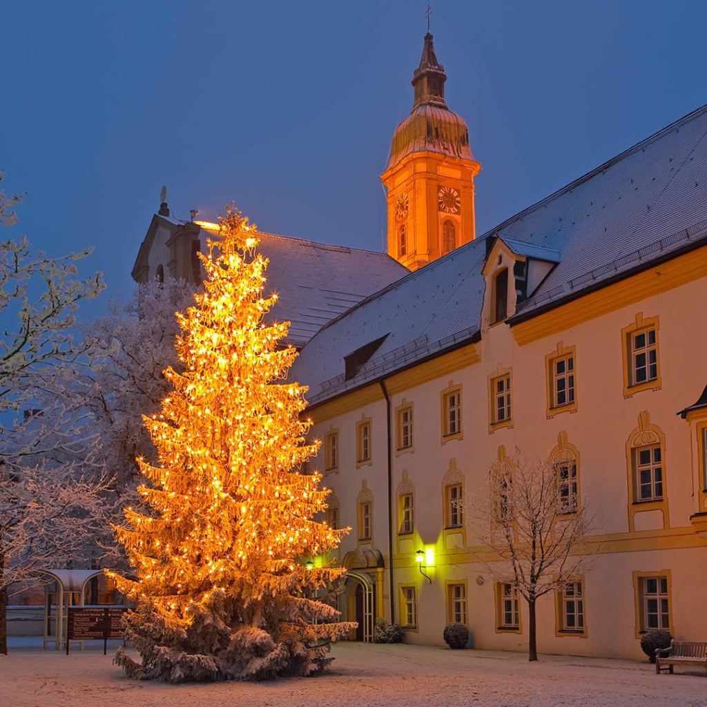 Рождество в городе Нойштифт, Австрия