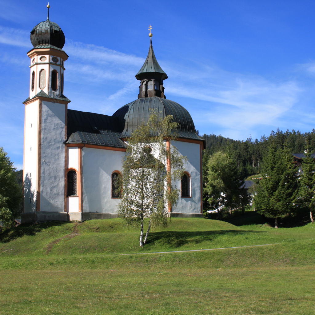 Церковь на курорте Зеефельд, Австрия