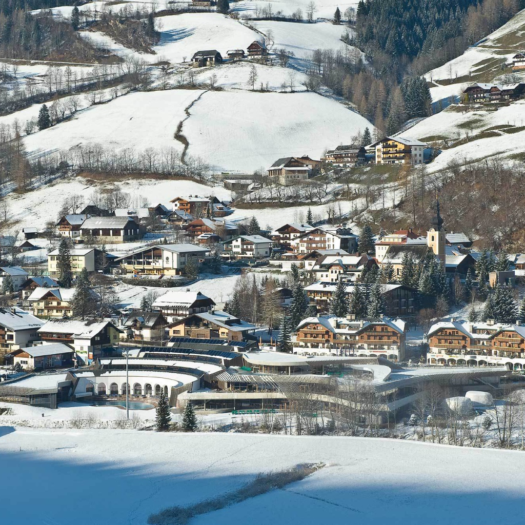 Город на горнолыжном курорте Бад Кляйнкирххайм, Австрия