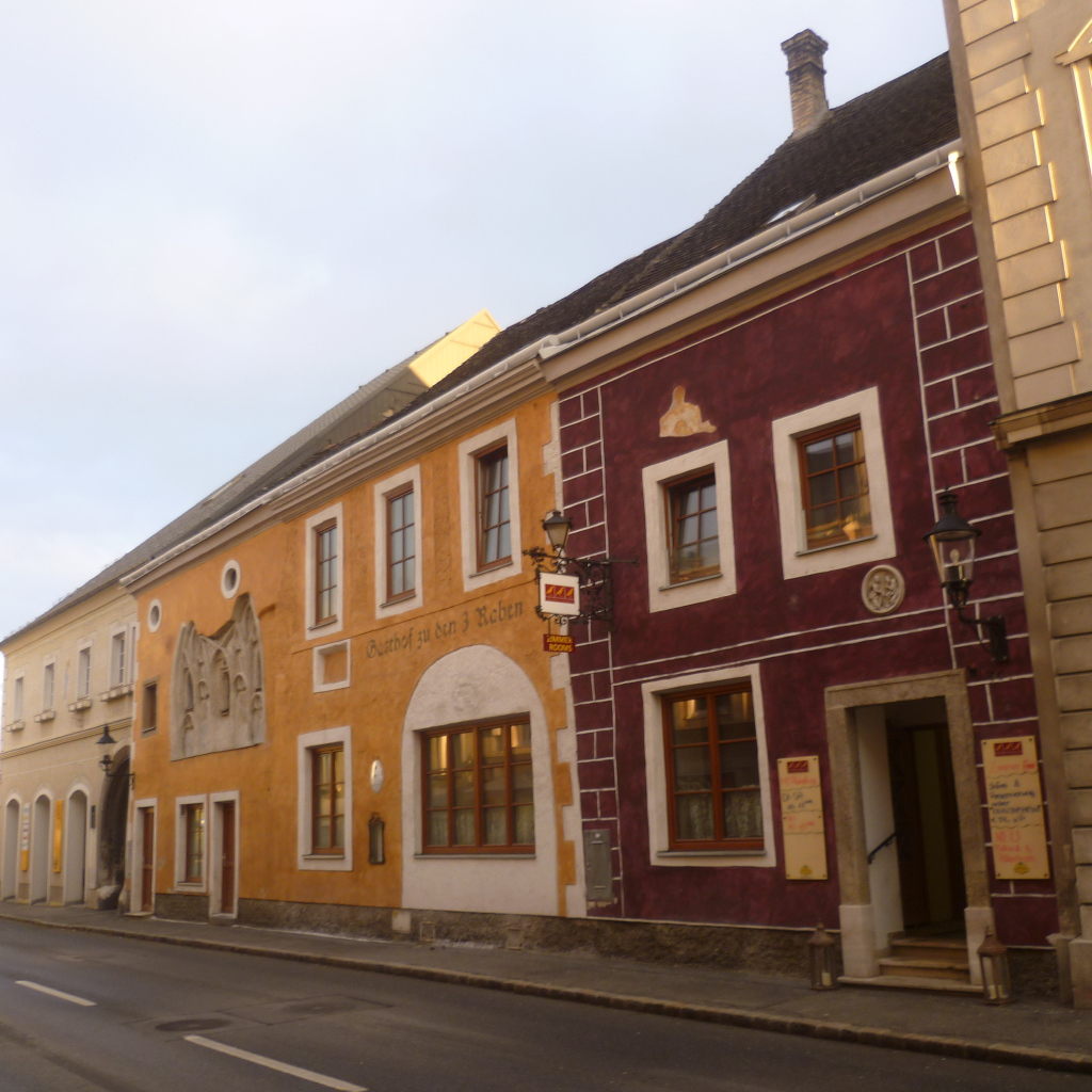 Городская улица в городе Гайнберг, Австрия
