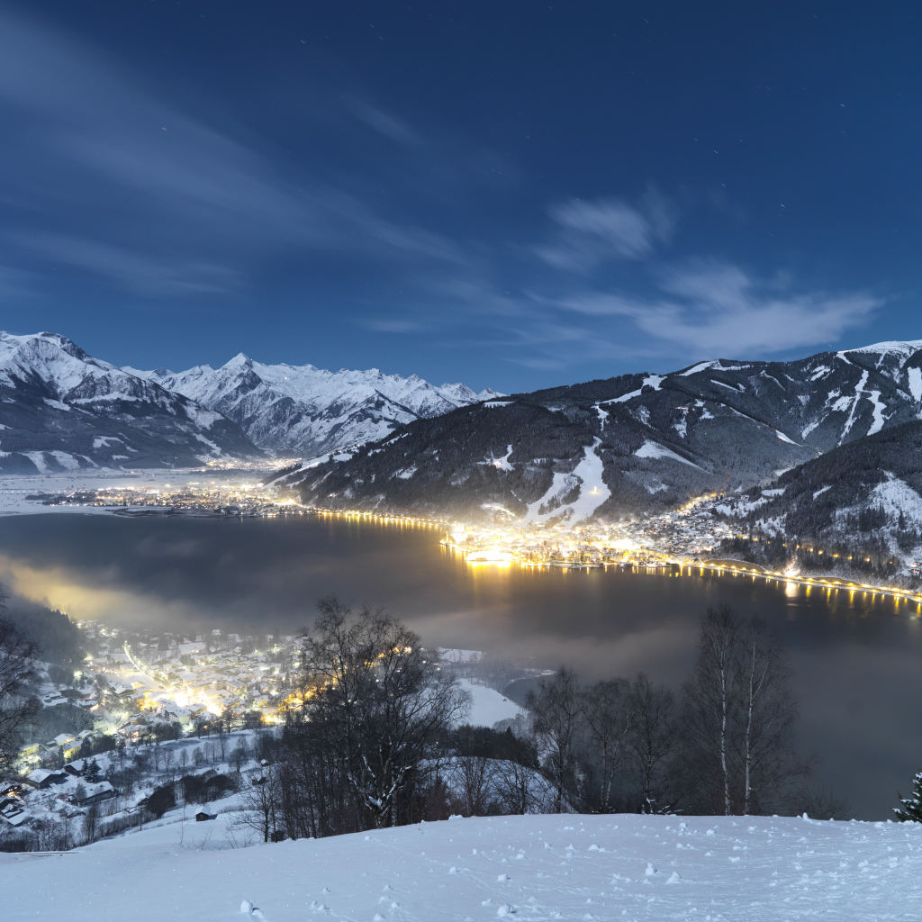 Вечернее сияние на курорте Цель-ам-Зее, Австрия