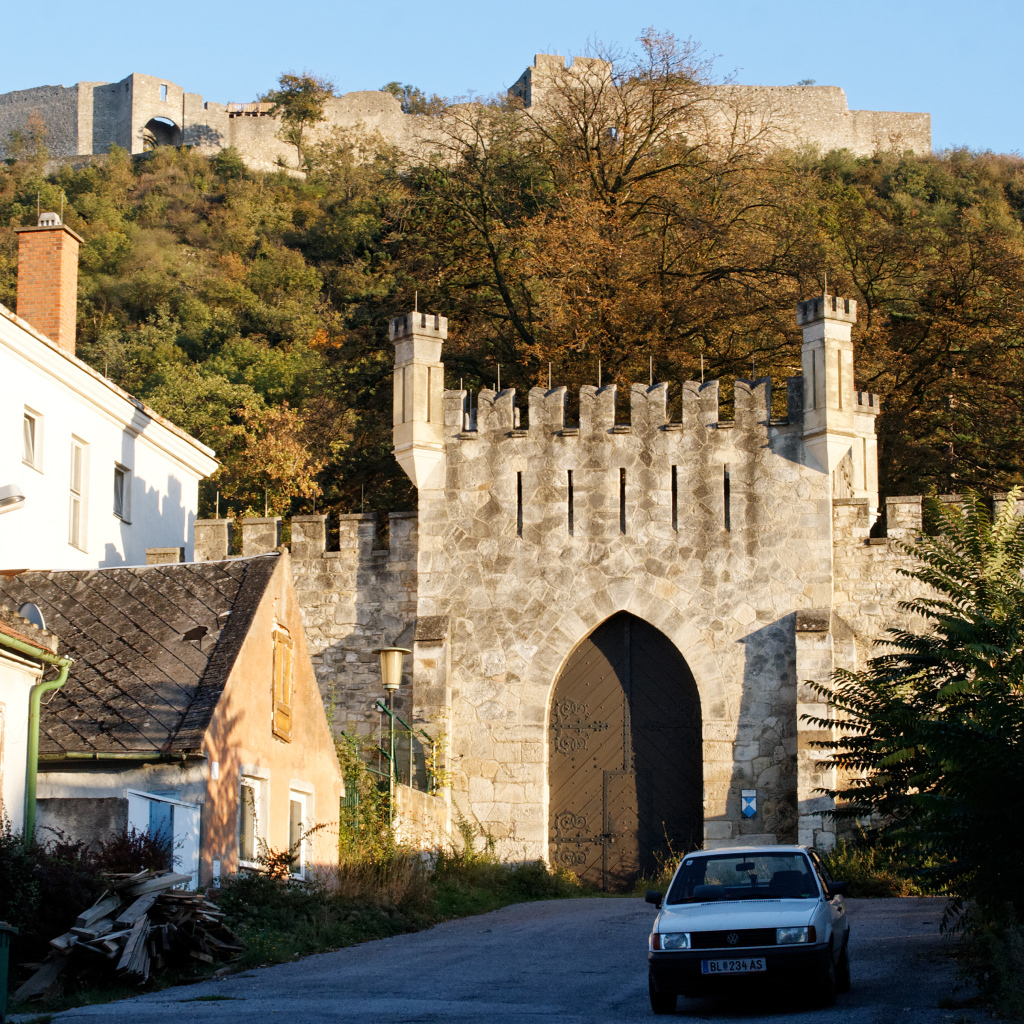 Ворота крепости в городе Гайнберг, Австрия