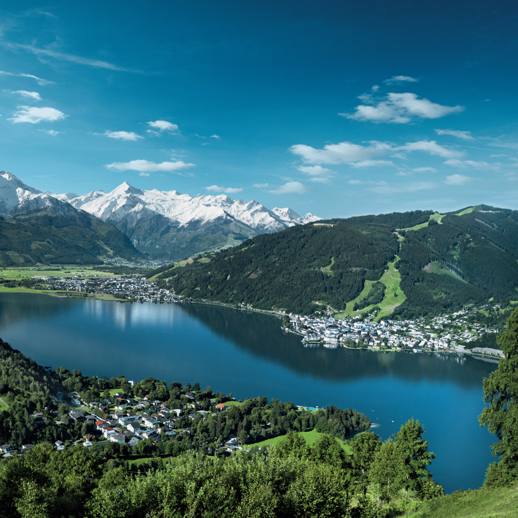 Lake in the resort of Zell am See, Austria