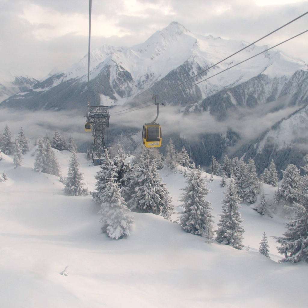 Подъемник на горнолыжном курорте Майрхофен, Австрия