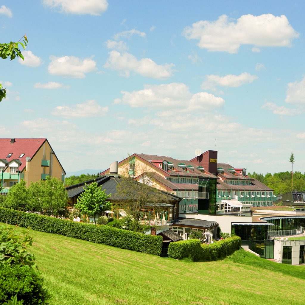 Роскошный отель на курорте Бад Лойперсдорф, Австрия