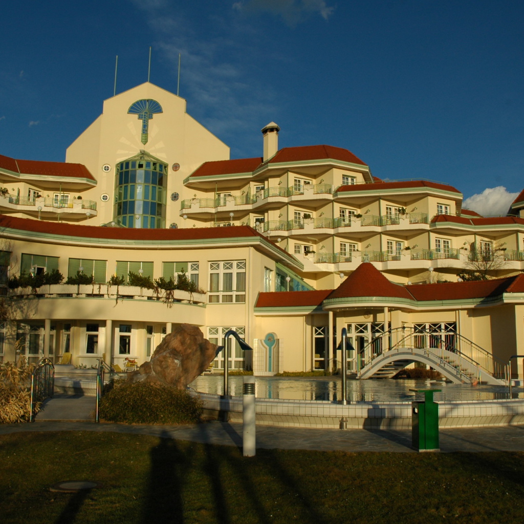 Роскошный отель на курорте Бад Татцмансдорф, Австрия