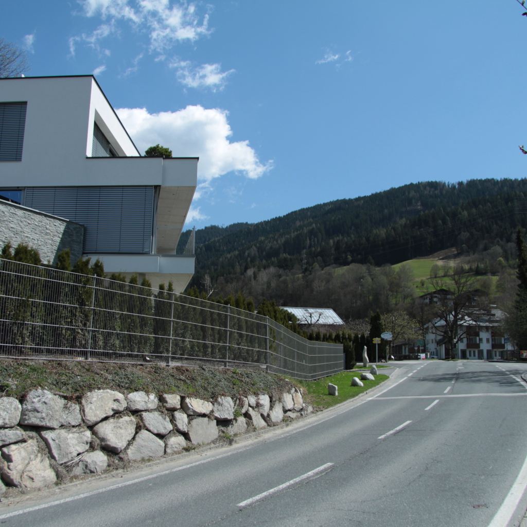 Горная дорога на курорте Цель-ам-Зее, Австрия