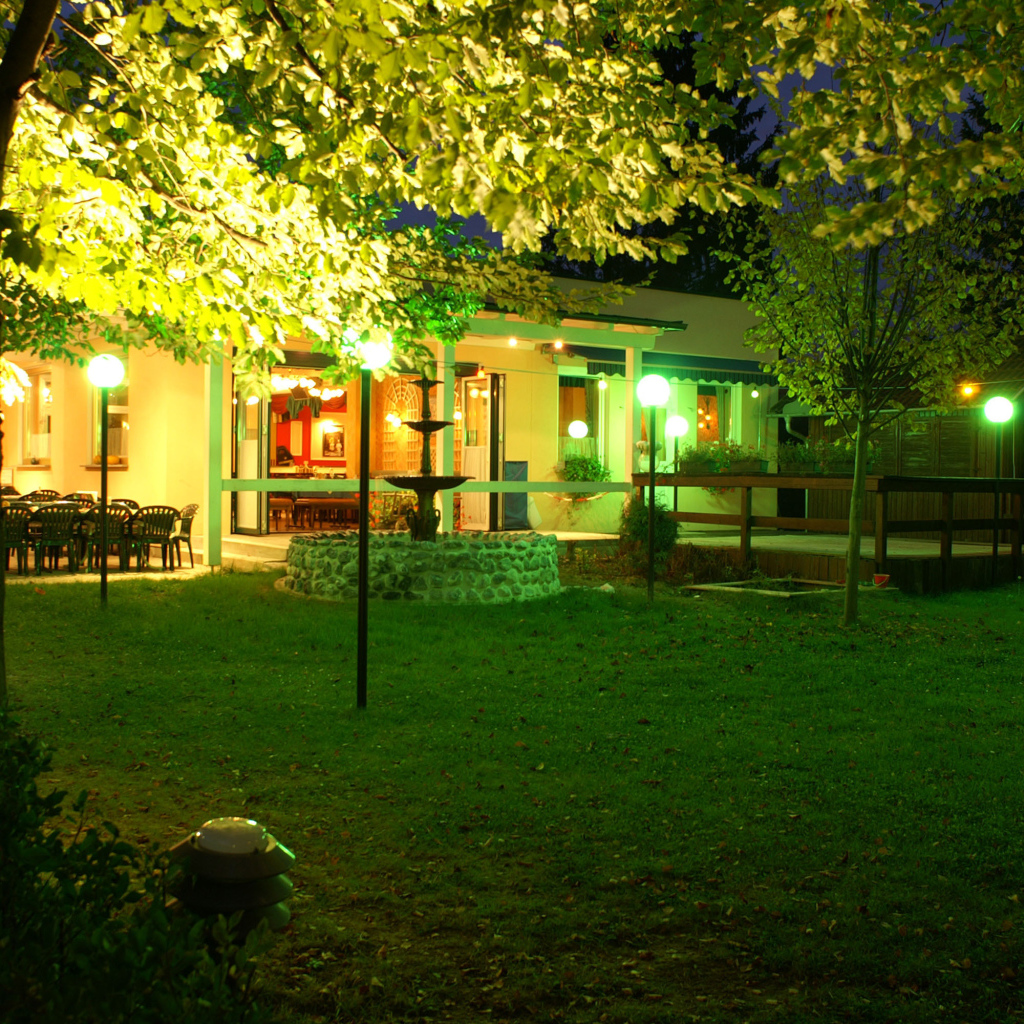 Ночной отель на курорте Бад Татцмансдорф, Австрия